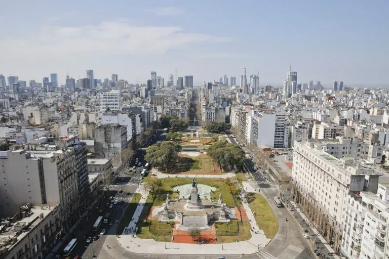 Crisis del mercado inmobiliario: el Gobierno llamará a todos los actores del sector Crisis del mercado inmobiliario: el Gobierno llamará a todos los actores del sector